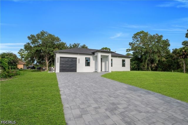 1718 Hibiscus AVE, Lehigh Acres, FL 33972