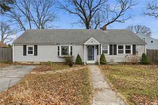 190 Pinnery Avenue, Warwick, RI 02886