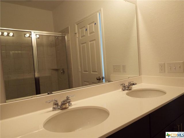 1621 Hope Ranch RDS NE, Leander, TX 78641