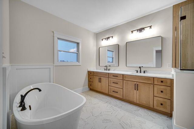 9864 Switch Grass Lane, St. John, IN 46373