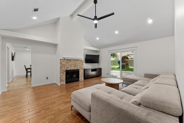 1002 Northside Drive, Houston, TX 77073