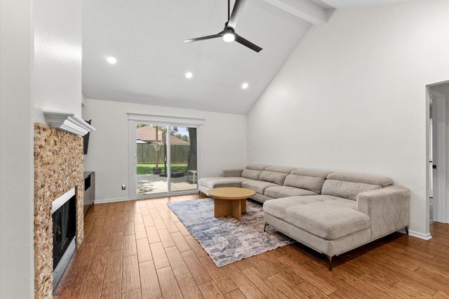 1002 Northside Drive, Houston, TX 77073