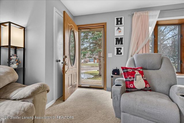 6910 Calson Drive, Lansing, MI 48911