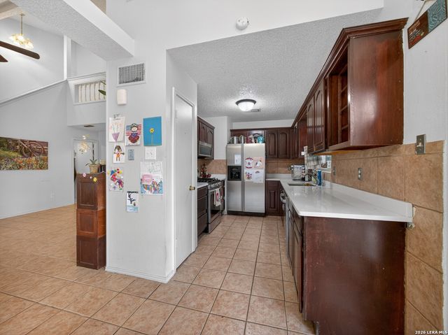 8006 Echo Wind St, San Antonio, TX 78250