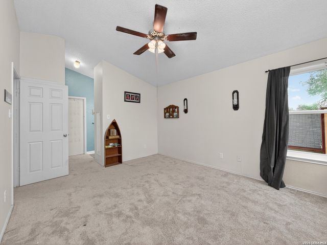 8006 Echo Wind St, San Antonio, TX 78250