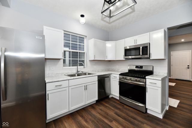 910 E Morris Street, Indianapolis, IN 46203