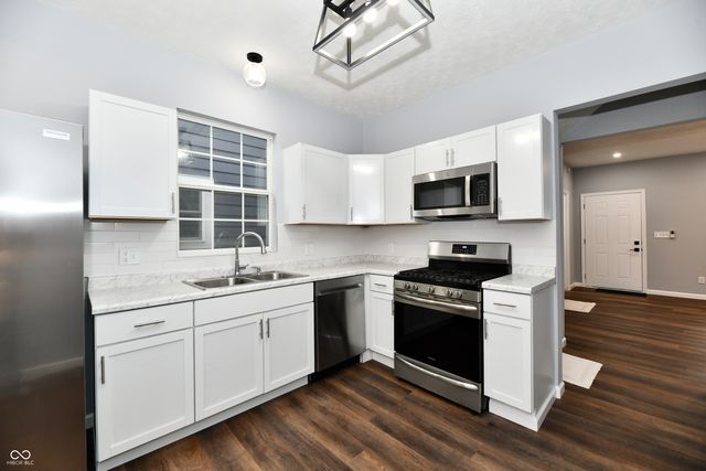 910 E Morris Street, Indianapolis, IN 46203