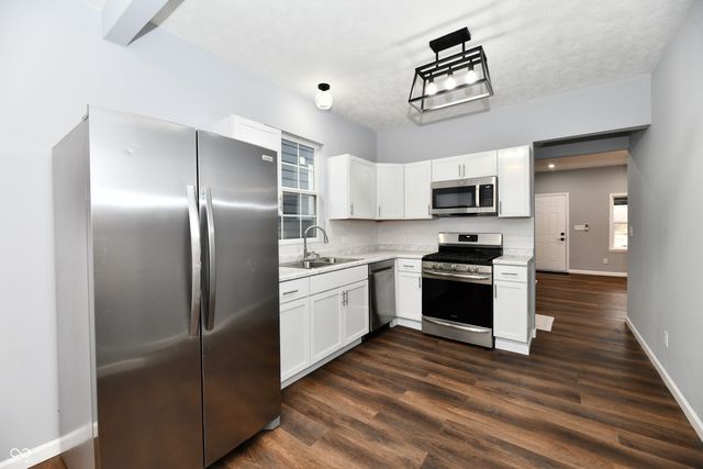 910 E Morris Street, Indianapolis, IN 46203