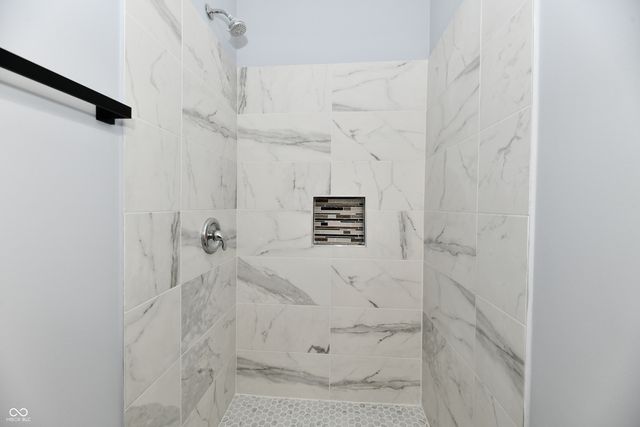 910 E Morris Street, Indianapolis, IN 46203