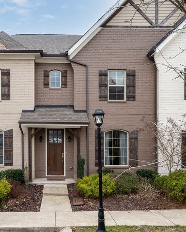 540 Harpeth Park Dr, Nashville, TN 37221