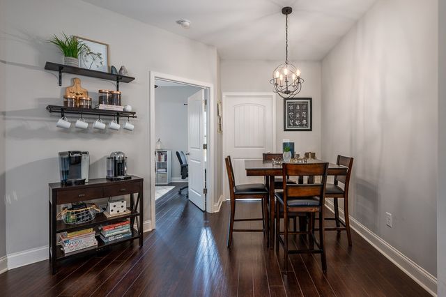 540 Harpeth Park Dr, Nashville, TN 37221