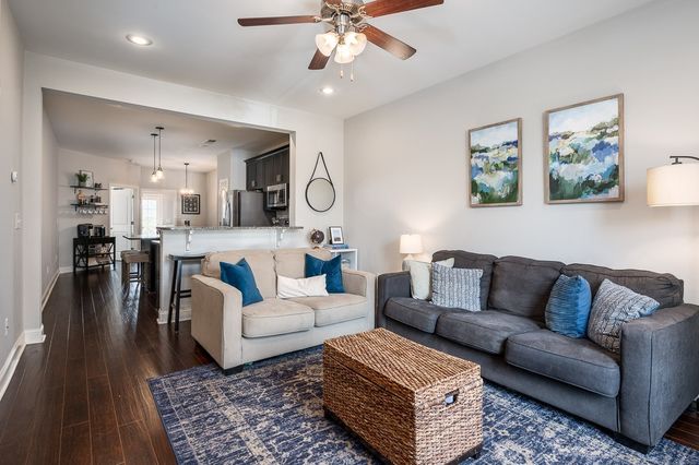 540 Harpeth Park Dr, Nashville, TN 37221