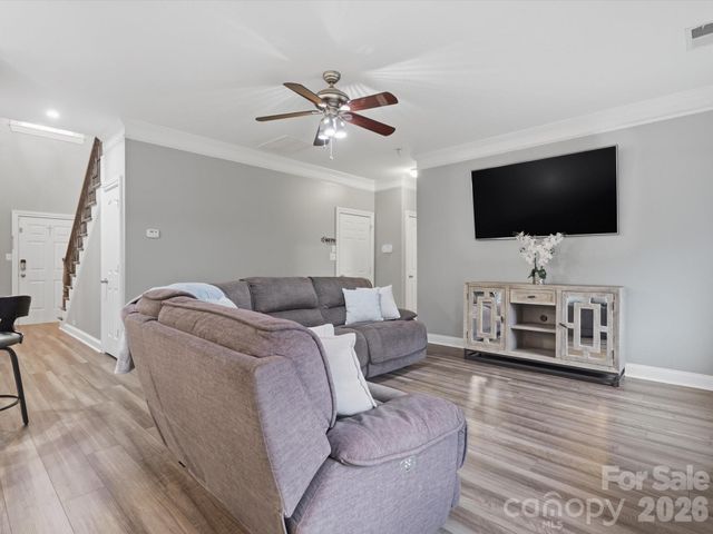 9414 Macquarie Lane, Charlotte, NC 28227