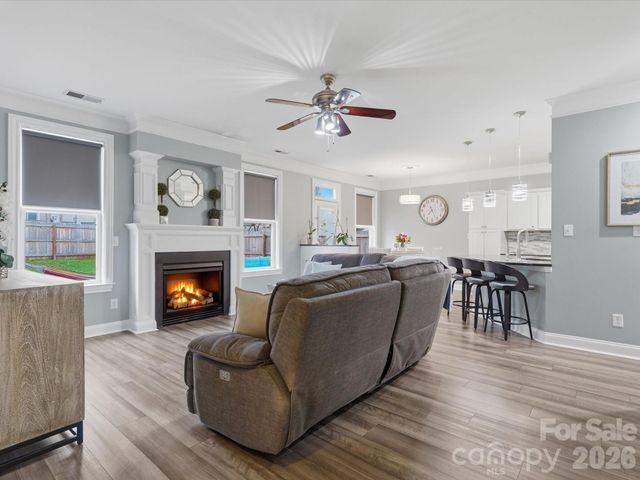 9414 Macquarie Lane, Charlotte, NC 28227