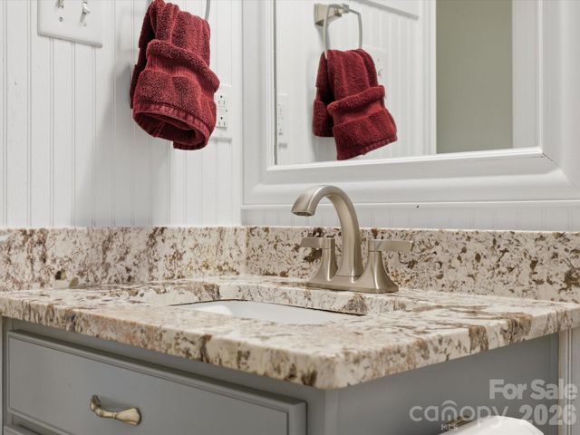 9414 Macquarie Lane, Charlotte, NC 28227