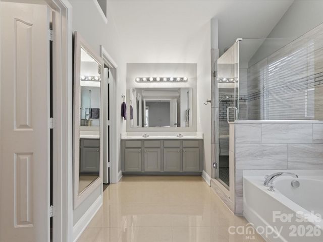 9414 Macquarie Lane, Charlotte, NC 28227