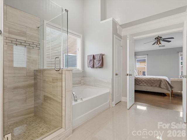 9414 Macquarie Lane, Charlotte, NC 28227