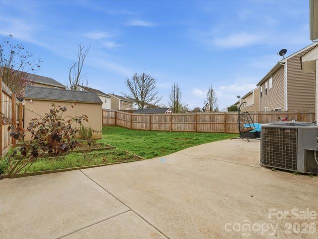 9414 Macquarie Lane, Charlotte, NC 28227