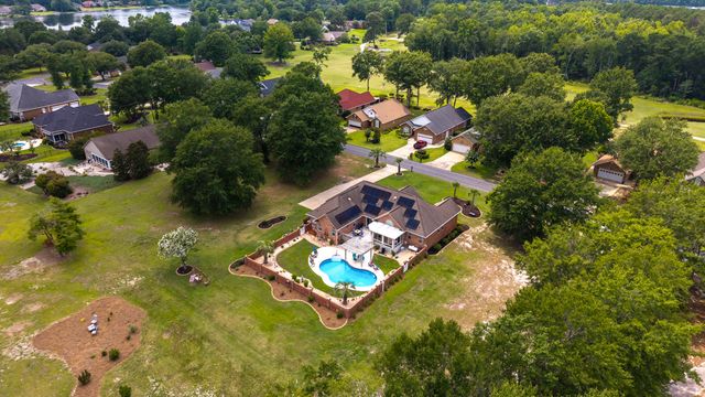 18 Lake Arbu Drive, Manning, SC 29102