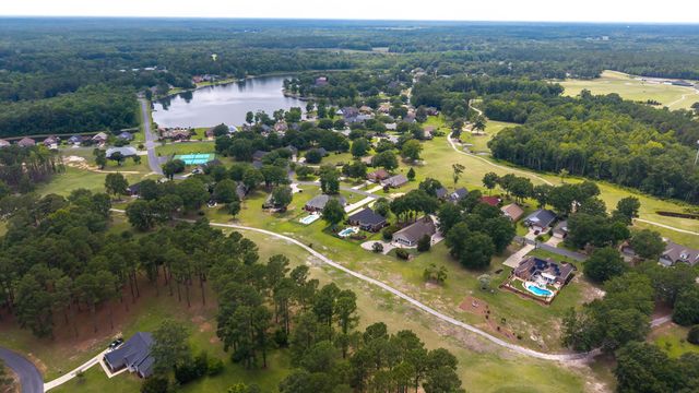 18 Lake Arbu Drive, Manning, SC 29102