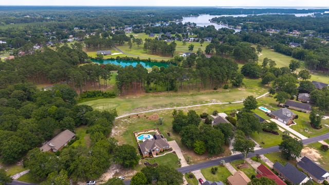 18 Lake Arbu Drive, Manning, SC 29102