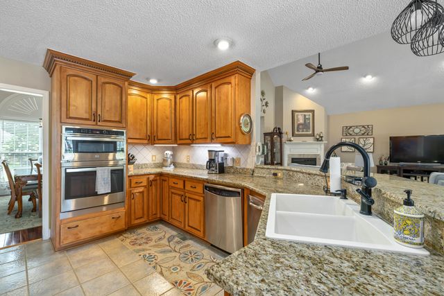 18 Lake Arbu Drive, Manning, SC 29102