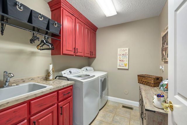 18 Lake Arbu Drive, Manning, SC 29102