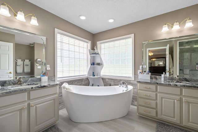 18 Lake Arbu Drive, Manning, SC 29102