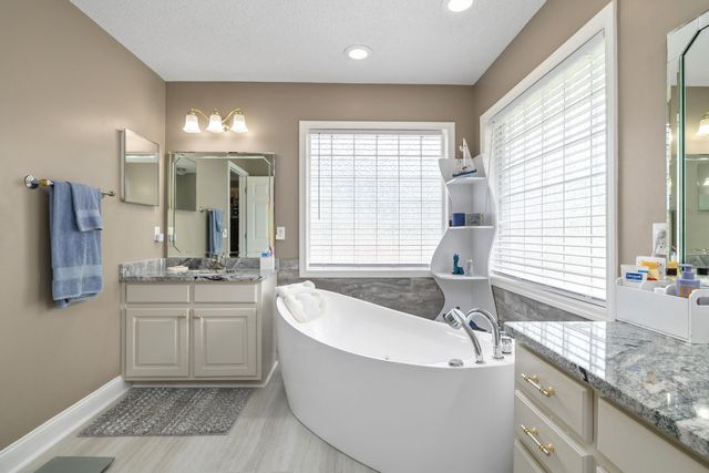 18 Lake Arbu Drive, Manning, SC 29102