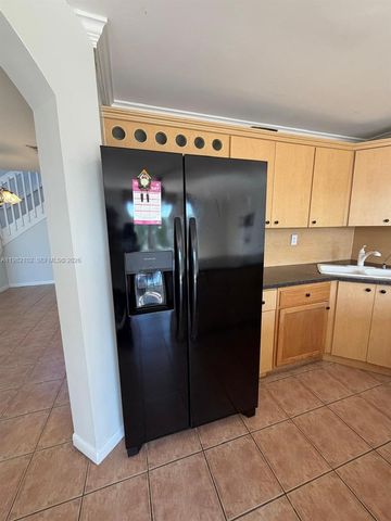 16060 SW 87th Ter 0, Miami, FL 33193