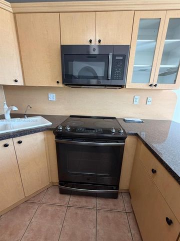 16060 SW 87th Ter 0, Miami, FL 33193