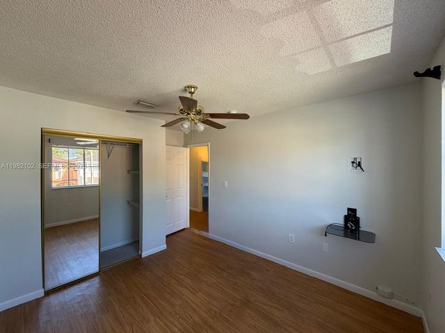 16060 SW 87th Ter 0, Miami, FL 33193