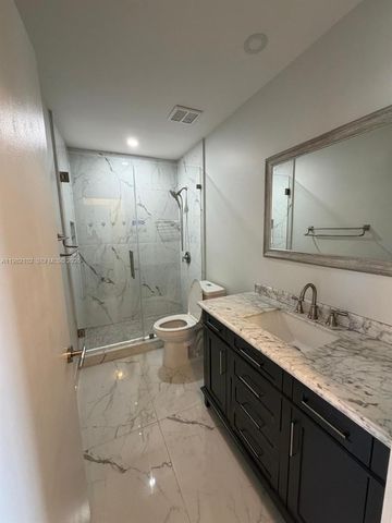 16060 SW 87th Ter 0, Miami, FL 33193