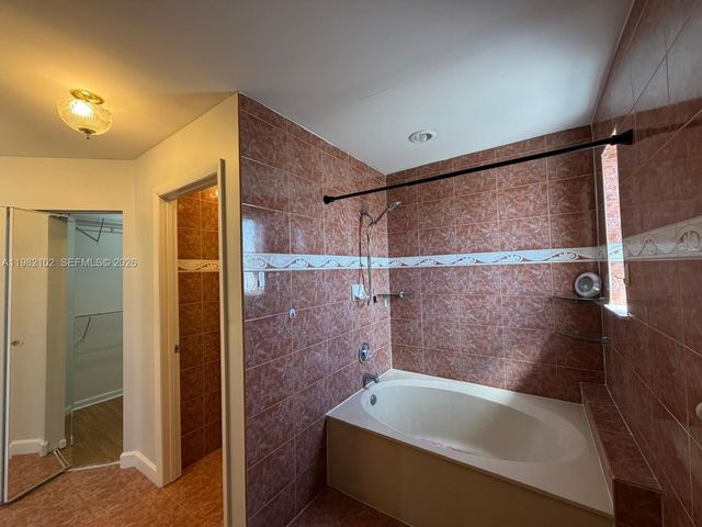 16060 SW 87th Ter 0, Miami, FL 33193