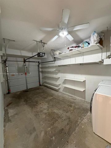 16060 SW 87th Ter 0, Miami, FL 33193