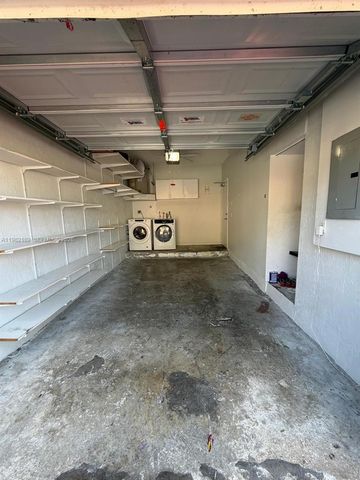 16060 SW 87th Ter 0, Miami, FL 33193