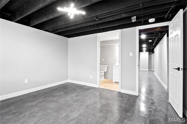 2142 Sun Valley Drive, Unincorporated, MO 63136