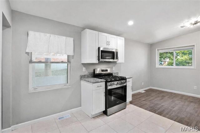 2142 Sun Valley Drive, Unincorporated, MO 63136