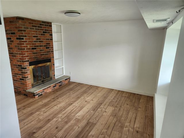 153 Windsorshire Drive, Ogden, NY 14624