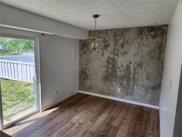 153 Windsorshire Drive, Ogden, NY 14624