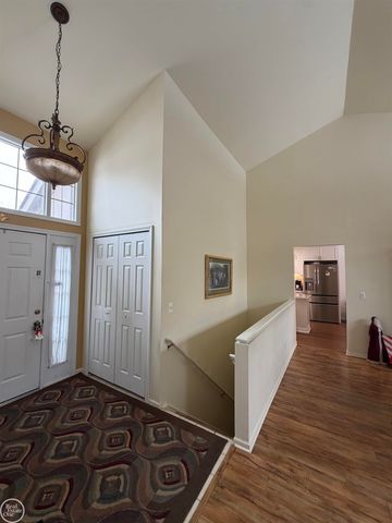 37884 N Laurel Park Drive Unit 43, Building 21, Livonia, MI 48152