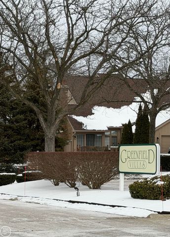 37884 N Laurel Park Drive Unit 43, Building 21, Livonia, MI 48152