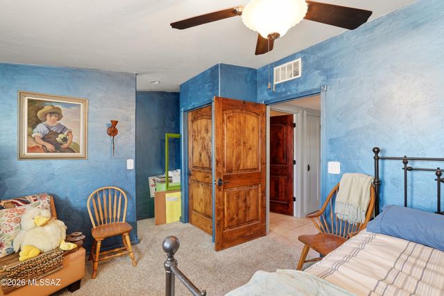 220 E Magee, Tucson, AZ 85704