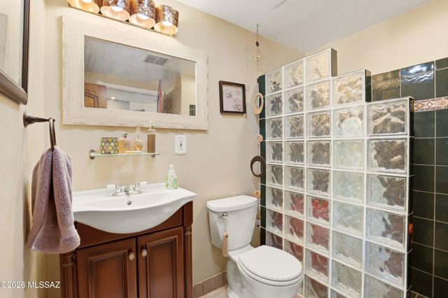 220 E Magee, Tucson, AZ 85704