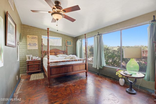 220 E Magee, Tucson, AZ 85704