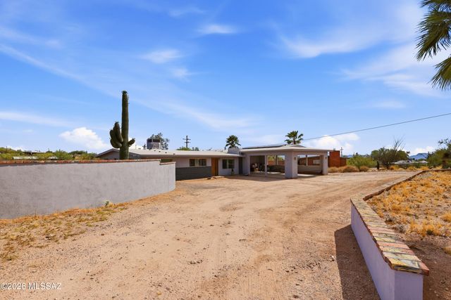 220 E Magee, Tucson, AZ 85704