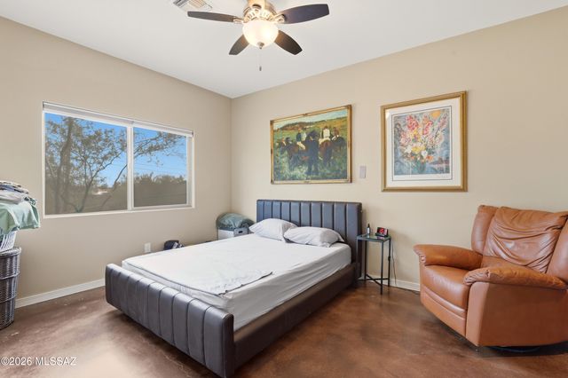 220 E Magee, Tucson, AZ 85704