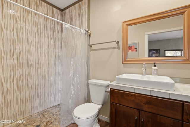 220 E Magee, Tucson, AZ 85704