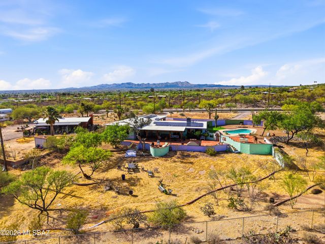 220 E Magee, Tucson, AZ 85704