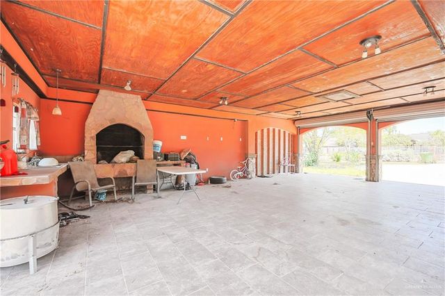 1722 Blue Bird Avenue, Penitas, TX 78576
